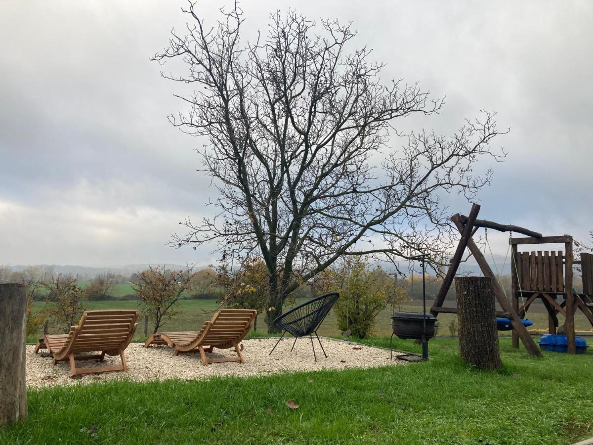 Kishosszuret Vendeghaz Hotel Pécsvárad Buitenkant foto